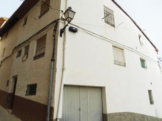 Casa aparellada a Peñarroya de Tastavins. Peñarroya de tastavins – casa con garaje