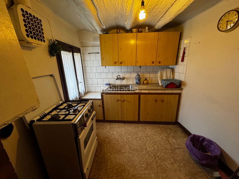 Foto eaab58d5-d645-4a15-a929-11dfcd2b23fe. Casa aparellada a Arnes