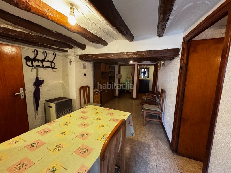 Foto ed6f4dd8-3069-4c3d-bbf0-aa47ab965ac9. Casa aparellada a Arnes