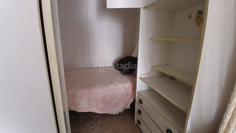 Foto a126d419-71f8-458b-9c61-238d4e5f5d16. Casa pareada en calle las rocas 4 la codoñera-casa de pueblo a reformar en Codoñera (La)