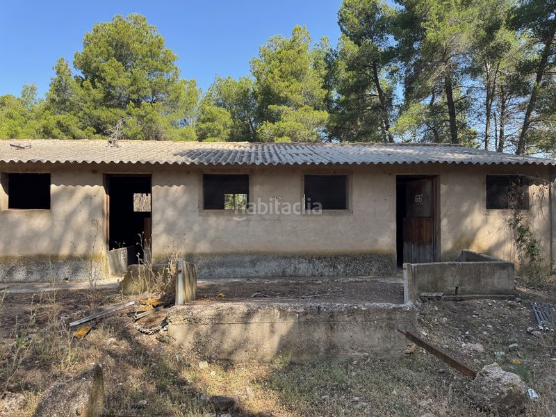 Foto b67cf319-9f1e-418e-a1b7-7bfbb8e07b53. Finca rústica a n/a a Monroyo