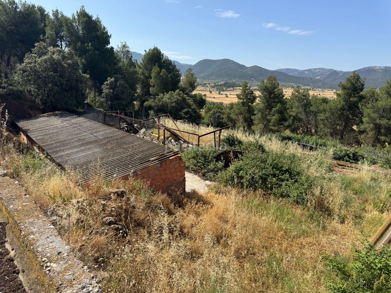 Foto db33f681-fa30-478c-8de5-c2c16f965932. Finca rústica a n/a a Monroyo