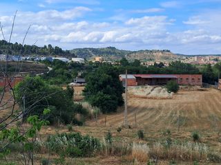 Finca rústica  N/a. Valderrobres - finca rústica con naves, masía y agua