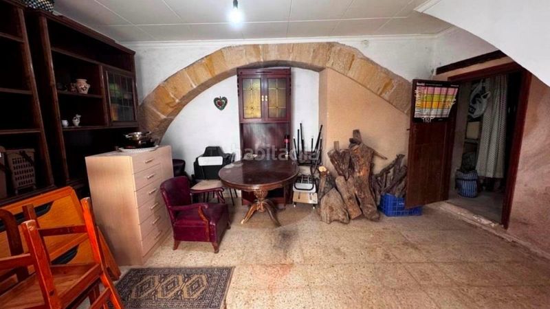 Foto 4bc39afa-00ad-42ac-98c9-ddb506a09be4. Casa aparellada a Valjunquera