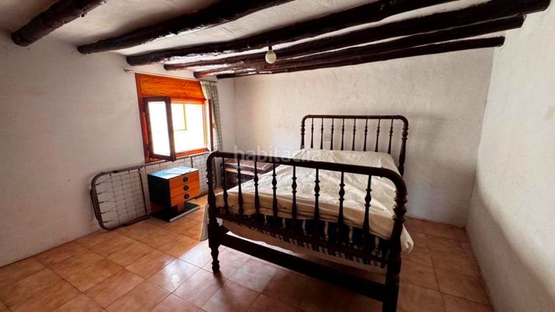 Foto c3784064-ed61-4556-b20b-1f1deed022af. Casa aparellada a Valjunquera