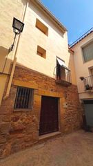 Towny house  Calle mayor 9. Valjunquera- casa en el centro, de 206 m2 con dos terrazas