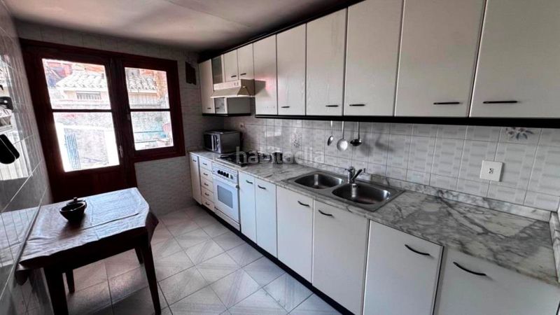 Foto fd194d64-1501-46b5-baef-02f6cf58cb6a. Casa aparellada a Valjunquera