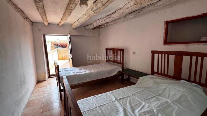 Foto fe043fa8-04ec-4ae4-bb41-3aa651f48cde. Casa aparellada a Valjunquera