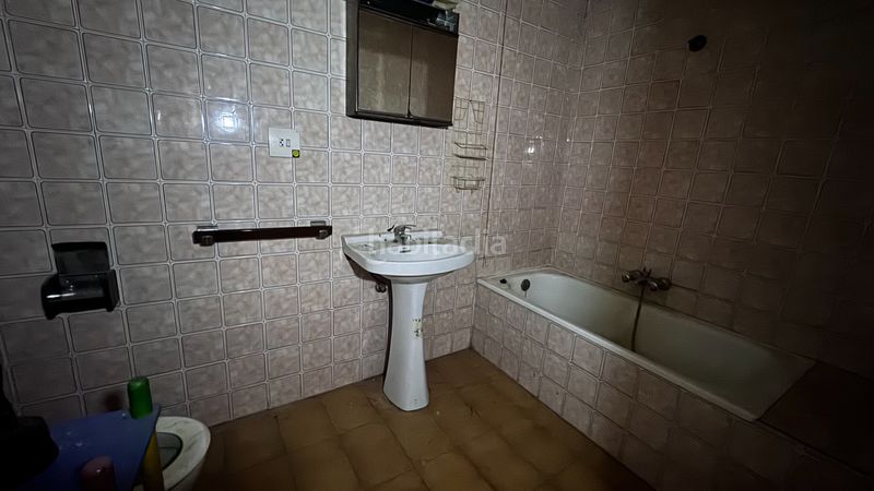 Foto 6dafb1f7-b799-44ee-852f-dac867ee8f44. Casa aparellada a Valjunquera