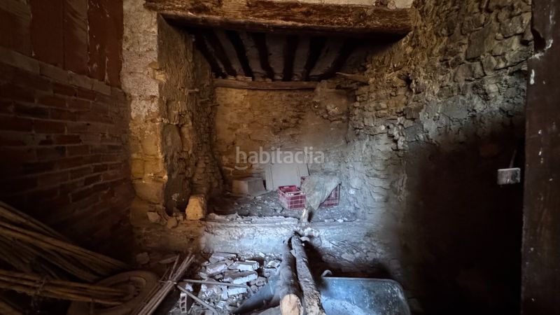 Foto d8f5c5fc-b082-46d9-85ab-044e31738af6. Casa aparellada a Valjunquera