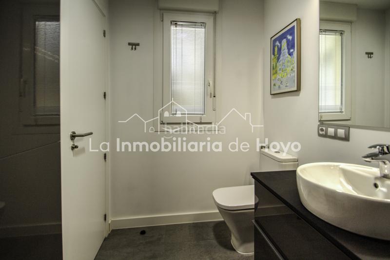 Foto 0b4727eb-003b-4e22-bb6c-4a5fa3be1383. Attique avec chauffage parking piscine dans Hoyo de Manzanares