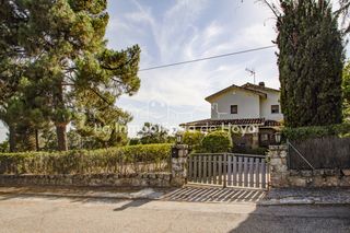 Maison  Hoyo de manzanares - cl carrascal. Se presenta una oportunidad única en el corazón de hoyo de manza