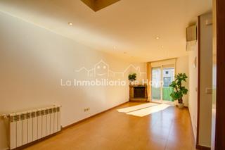 Appartement  Hoyo de manzanares - plaza constitucion. La inmobiliaria de hoyo vende esta excepcional propiedad situada