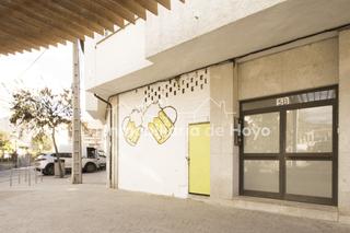 Local commercial  Hoyo de manzanares - plaza de la iglesia. Local comercial en hoyo de manzanares