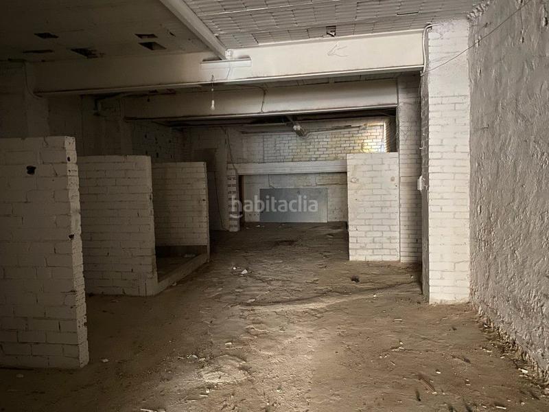 Foto 93f12688-c180-4e15-b337-1c54a776509b. Local comercial a La Salut Badalona