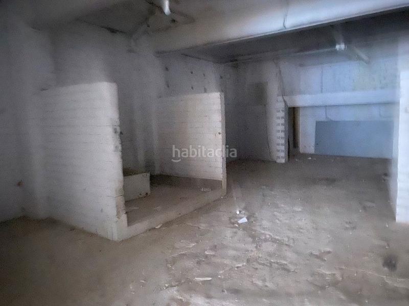 Foto fd336234-d474-4fcd-804f-ff09bb2beaf3. Local comercial a La Salut Badalona