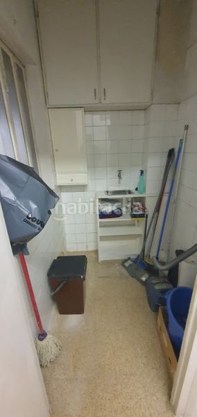 Foto a331f6e1-8ec3-4255-8dea-1c6660886aed. Planta baixa amb aparcament a Guinardó Barcelona
