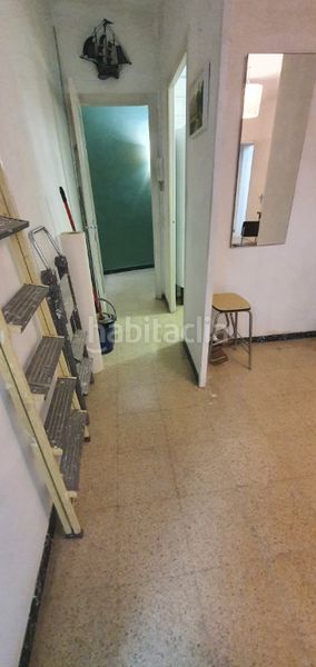 Foto f7a51b1e-a41a-4a16-a3aa-47a9fd33eed7. Planta baixa amb aparcament a Guinardó Barcelona