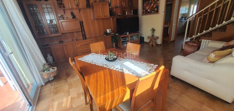 Foto 5f98463c-d56a-46ed-b56a-5464a5288fc4. Casa amb calefacció aparcament a Serraparera Cerdanyola del Vallès