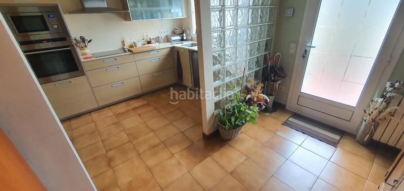 Foto a303ecba-6121-4b71-93c6-82a905c8cd3b. Casa amb calefacció aparcament a Serraparera Cerdanyola del Vallès