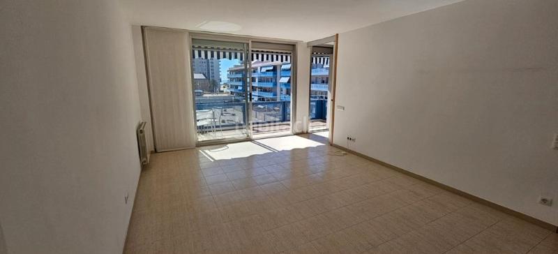 Foto e0f248e5-5c6d-444b-abbf-a325ced58315. Pis amb calefacció aparcament a Progrés - Pep Ventura Badalona