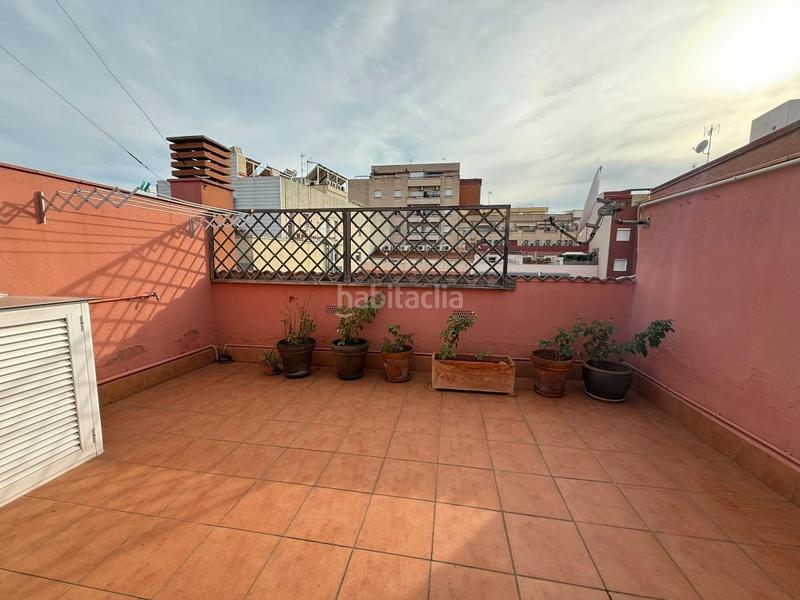 Foto df6b2267-36aa-46e6-b1fe-b1b12acc1b88. Maison jumelée avec chauffage parking dans Progrés - Pep Ventura Badalona