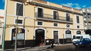 Rent Business premise in Avinguda antoni maura 61. Local comercial con aire acondicionado
