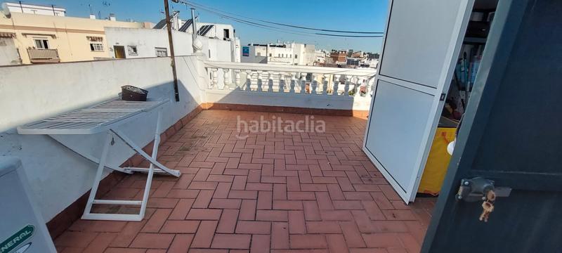 Foto 280d7c8c-4786-4c56-a6cd-ce112a9c25b2. Chalet en calle manuel siurot 6a gran casa en calle manuel siurot en Dos Hermanas