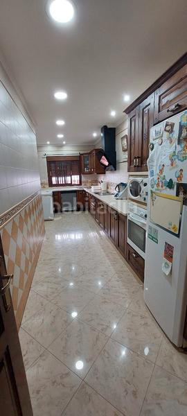 Foto b7244eaf-43be-483b-bd44-5e6cd5d4137f. Chalet en calle manuel siurot 6a gran casa en calle manuel siurot en Dos Hermanas
