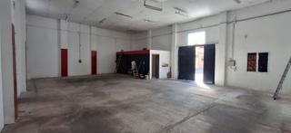 Industrial building in Calle Cabeza Hierro 3