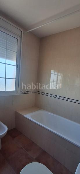 Foto 88319fcd-7af1-44a7-aaff-178c435fc516. Casa adossada amb aparcament piscina a Arco Norte - Avda España Dos Hermanas