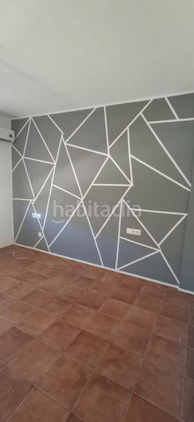 Foto ec39b995-ee62-472a-a5a3-13ddfc04e5c7. Casa adossada amb aparcament piscina a Arco Norte - Avda España Dos Hermanas