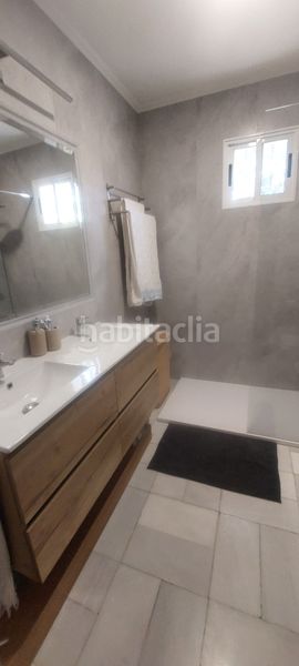 Foto 5ae12bd2-9f99-478a-ae5a-de0910db0de4. Casa amb aparcament a Torreblanca Sevilla