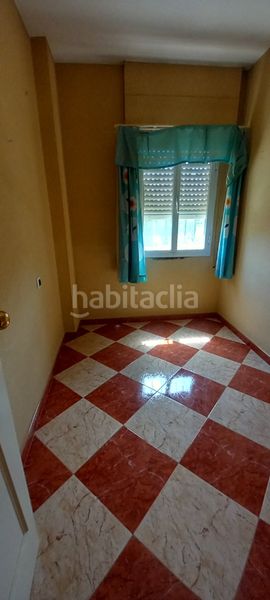 Foto 492932a9-c99f-46e0-824a-f3c67df8e3b0. Dúplex amb aparcament a colores - entreparques Sevilla