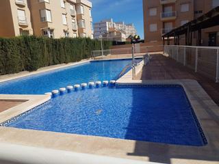 Haus en Las Lomas - Las Yucas. Vivienda a pie de playa con piscina comunitaria