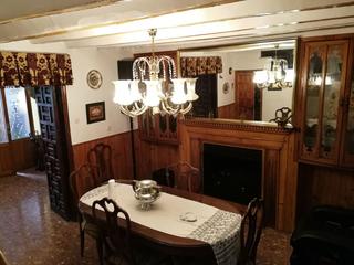 Masia a Vélez - Blanco. Gran casa en el centro de pueblo