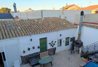 Casa a Barrax. Caserón de pueblo con muchas posibilidades