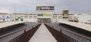 Location Local commercial à Tercia. Local en centro comercial san diego