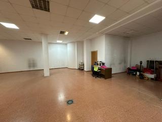 Location Local commercial à San Mateo. Se alquila bajo comercial en lorca