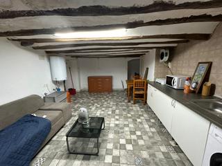 Maison à Totana. Atención inversores, casa grande con 3 apartamentos en el paretó