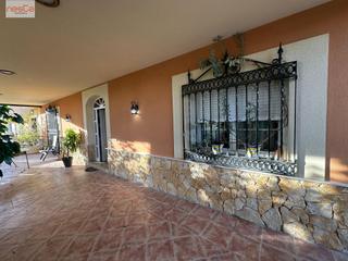 Casa en Pulgara. Casa de campo con 3 dorm  2 baños, porche y jardín
