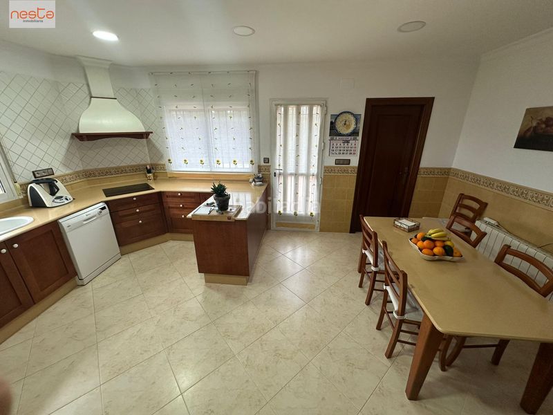 Foto 663e00a7-3d08-45f6-9f79-2537bcd53e94. Xalet amb aparcament a Cazalla Lorca