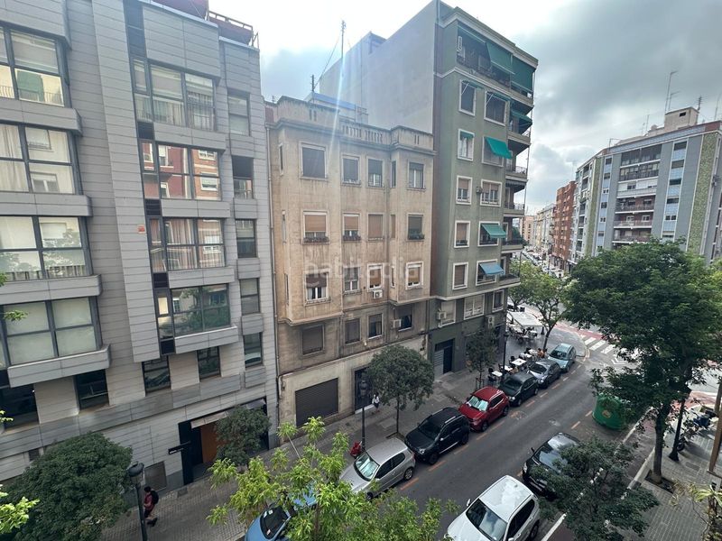 Foto 2cbd3b71-9926-4033-8098-2314f6fb2697. Pis a Russafa Valencia