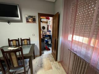 Pis  Calle menndez pelayo. Por qu vivir con menos ?  si puedes vivir en un piso en pleno c