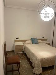 Pis  Calle bailn. Interesante inmueble en pleno centro de linares con garaje y tra