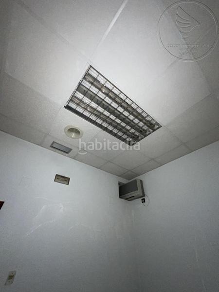 Foto 906e8e3d-753a-4891-b0d1-edc1ac0a22a9. Ufficio in Linarejos Linares