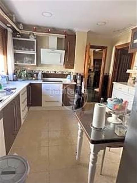 Foto 87309c5f-caca-443e-8d38-43b3d5f9048f. Maison avec parking piscine dans Centro ciudad Linares