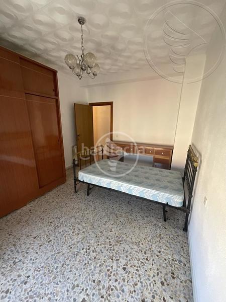 Foto b053f555-c203-4067-bdcf-1c5f7297d371. Casa amb aparcament a Arrayanes Linares