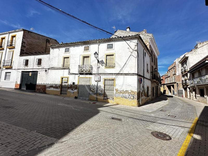 Foto a159df9e-9d29-4a99-874e-7522ecee3471. Haus in Centro ciudad Linares