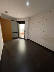 Planta baixa  Isabel la católica. Venta estupendo piso en isabel la católica.